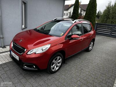 Peugeot 2008 1.2 PureTech 82KM Panorama Alu Klima LED Tablet !!