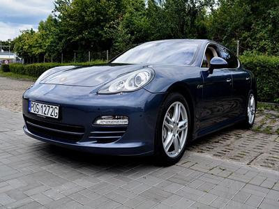 Porsche Panamera 4S