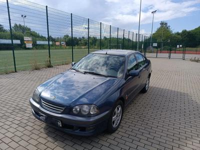 Używane Toyota Avensis - 7 800 PLN, 443 000 km, 2000