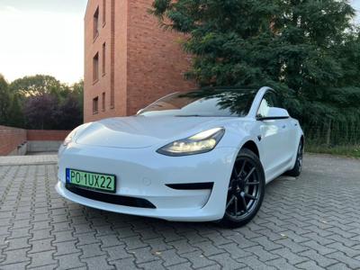 Używane Tesla Model 3 - 150 000 PLN, 44 746 km, 2021