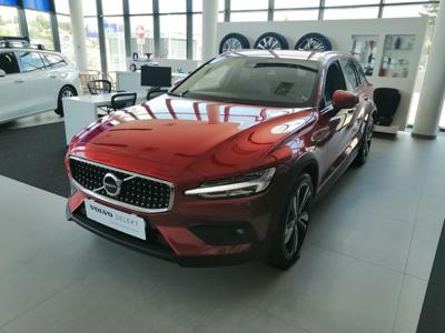 Używane Volvo V60 - 239 900 PLN, 14 464 km, 2023