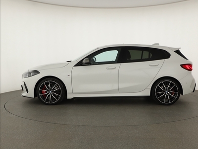 BMW 1 2023 M135i xDrive 18626km Hatchback