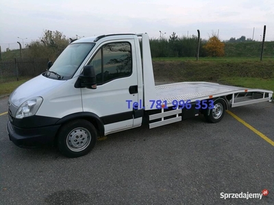 Iveco Daily pomoc drogowa auto laweta autolaweta holownik