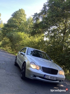 Mercedes W203