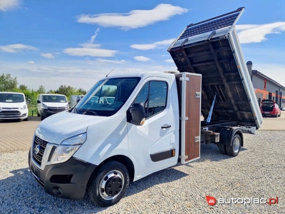 Nissan nv400