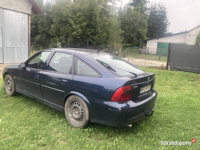 Opel Vectra B 1,8 LPG 2001r Hak Bogate wyposażenie!