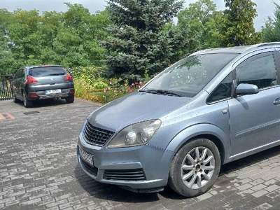 SPRZEDAM OPEL ZAFIRA 1,9