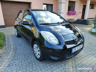 Toyota Yaris II Lift 1.0 benzyna, 5 drzwi, niski przebieg