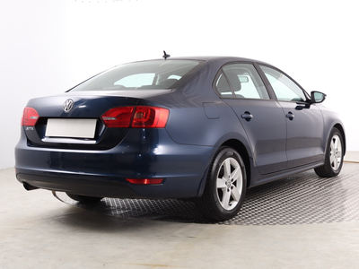 Volkswagen Jetta 2011 1.2 TSI 148072km Sedan