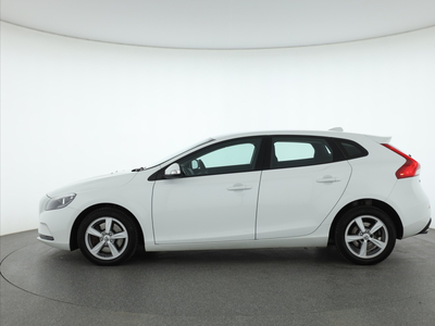 Volvo V40 2018 2.0 D3 255379km Hatchback