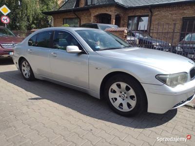 BMW 735 b+GAZ 2002 Rok