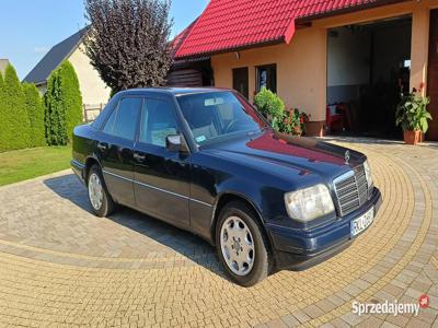 Mercedes Benz Kredens W124