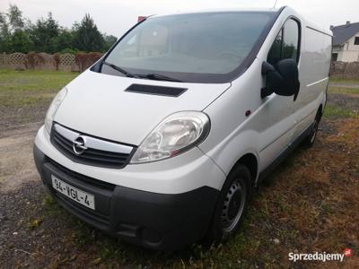 Opel Vivaro 2.0 cdti 2012 rok klima navi