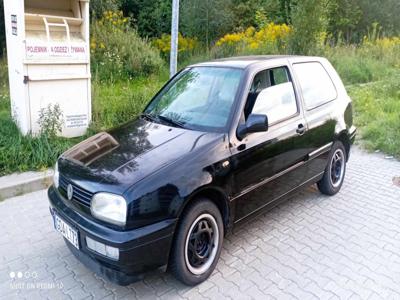 Volkswagen Golf 1.9 Sdi / el. szyberdach, hak,radio/ nowy pt