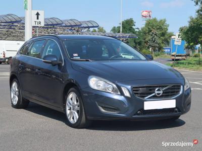 Volvo V60 D2