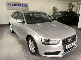 Audi A4 B8 Avant Facelifting 2.0 TDI 143KM 2012