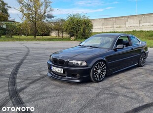 BMW Seria 3 323i