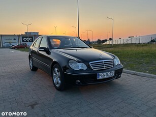 Mercedes-Benz Klasa C 180 T Kompressor Elegance