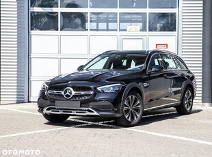 Mercedes-Benz Klasa C 220 d 4-Matic All-Terrain Avantgarde