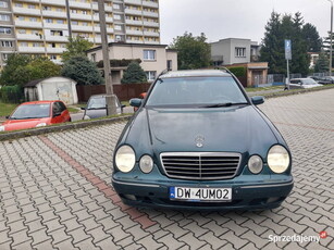 Mercedes klasa E W210