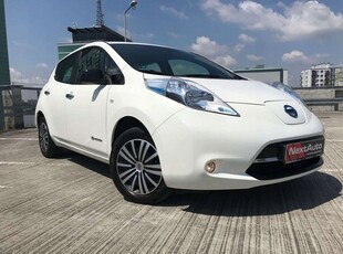 Nissan Leaf I Hatchback 5d Facelifting Elektryczny 109KM 2017