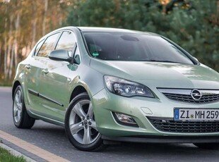 Opel Astra J Hatchback 5d 1.6 Twinport ECOTEC 115KM 2010