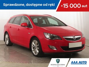 Opel Astra J Sports Tourer 1.4 Turbo ECOTEC 140KM 2011