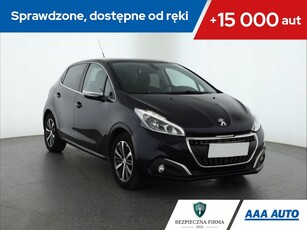 Peugeot 208 I Hatchback 5d Facelifting 1.2 PureTech 110KM 2017