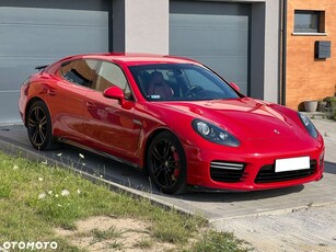 Porsche Panamera GTS