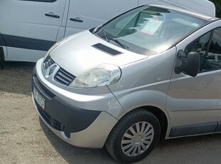 Renault Trafic long 9-osobowy 2.0 dCi 2007 rok