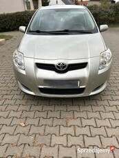 Samochód osobowy Toyota Auris