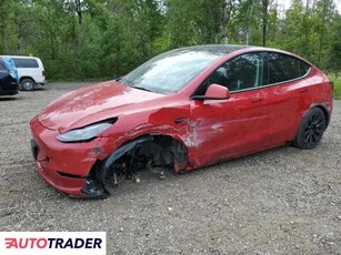 Tesla Model Y benzyna 2023r. (COOKSTOWN)