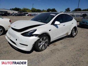 Tesla Model Y benzyna 2023r. (SACRAMENTO)