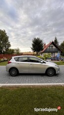 Toyota Auris II 2014r. 1,33l 81000km