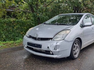 Toyota Prius 11 zł za 100 km GAZ Climatronic GPS Bluetooth