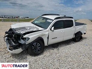 Toyota Tacoma 2.0 benzyna 2021r. (TAYLOR)