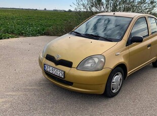 Toyota yaris benzyna 5 drzwi