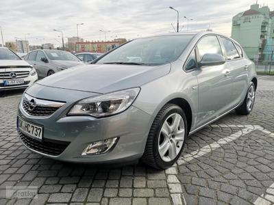 Opel Astra J 1.6i IIWł RzeczPrzebieg Bezwypadkowy
