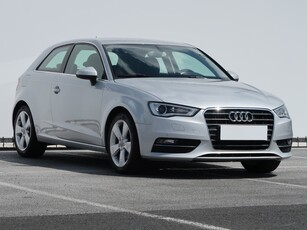 Audi A3 III (8V) Automat, Xenon, Bi-Xenon, Klimatronic, Tempomat, Parktronic,