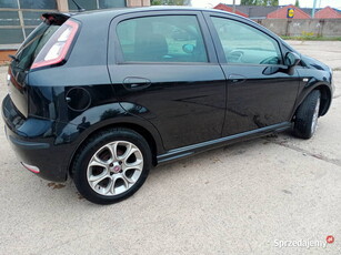 Fiat Punto 2012 rok 1,2 benzyna klimatyzacja