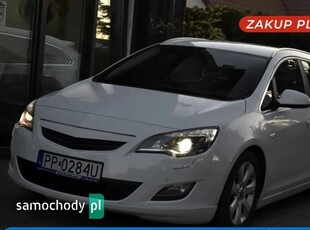 Opel Astra Inne