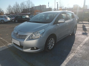 Toyota Verso 2010 1.8 Valvematic 234782km Samochody Rodzinne