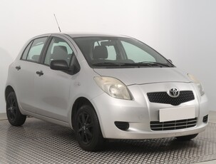 Toyota Yaris II , Salon Polska, Serwis ASO,ALU