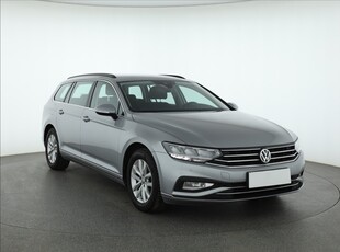 Volkswagen Passat B8 , Salon Polska, 1. Właściciel, Serwis ASO, VAT 23%, Navi,