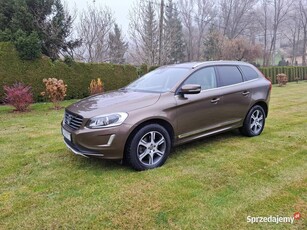 Volvo XC 60 D5 AWD 215KM Summum