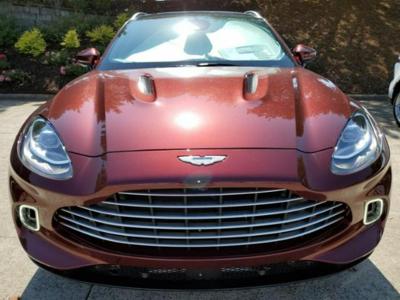 Aston Martin DBX