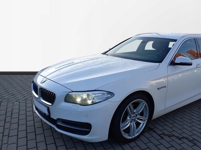 BMW Seria 5 F10-F11 Touring 520d 184KM 2013