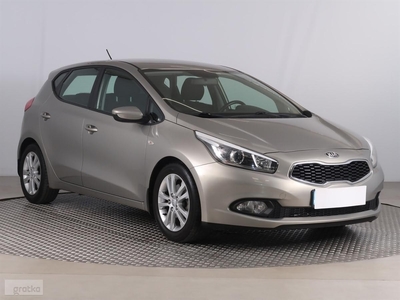 Kia Cee'd I , Salon Polska, Serwis ASO, Klima, Parktronic