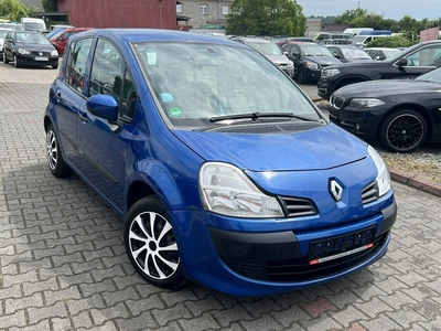 Renault Modus Hatchback 1.2 i 16V 75KM 2009