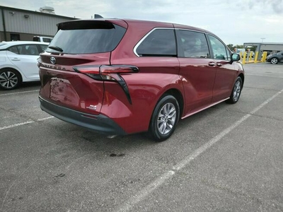 Toyota Sienna XLE